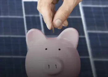 Energia Solar é um bom investimento? Como ganhar dinheiro com painéis solares?