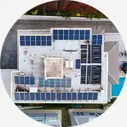 Sistema de energia solar fotovoltaica instalada em residência na região de condomínios de Nova Lima - MG